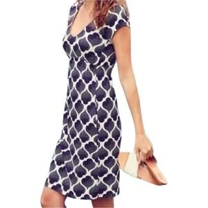 Boden Curved Waist Seam Dress Cap Sleeve V-Neck Patterned Pockets Blue White 12
